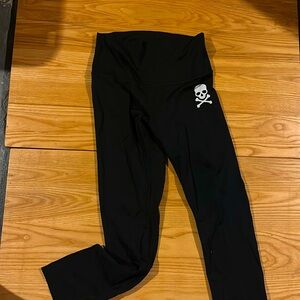 Lululemon Wunder Under 25" *Special Ed. Soul Cycle Skull/ EUC